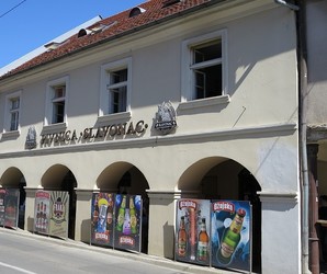 Kuća, Požega