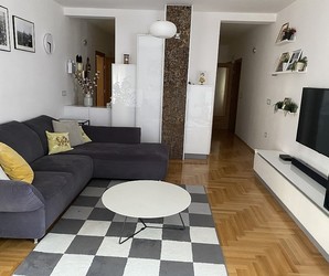 Flat, Požega