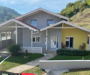 House, Požega