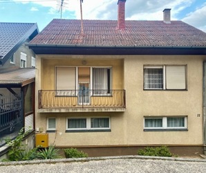 Kuća, Požega