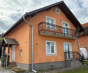 House, Završje