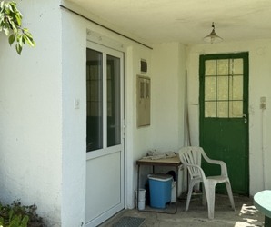 House, Laze Vasine