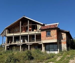 House, Baćin Dol