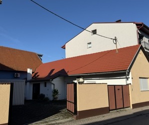 Haus, Požega
